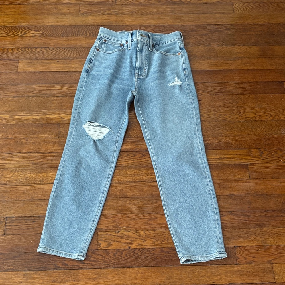 Madewell Classic Light Blue Distressed women’s Jeans
